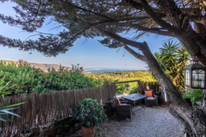 Casa en la montaña con vistas a África